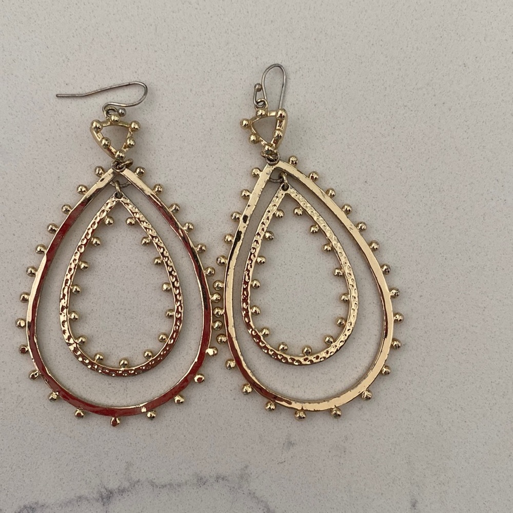 Kendra Scott earrings